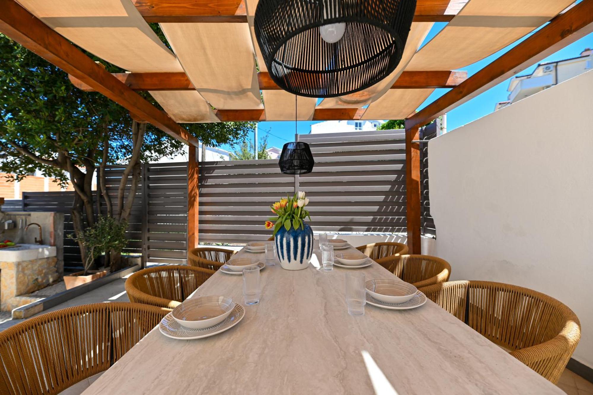 Villa Ines With Pool By The Beach Trogir Exterior foto